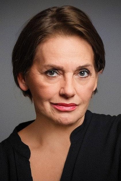 Nur Sürer - Actor Profile Photo
