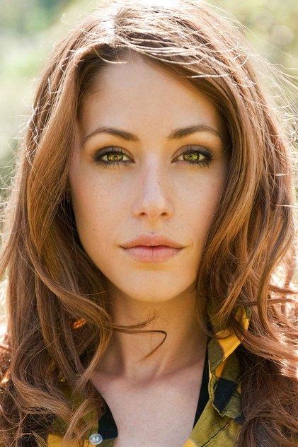 Amanda Crew - Actor Profile Photo