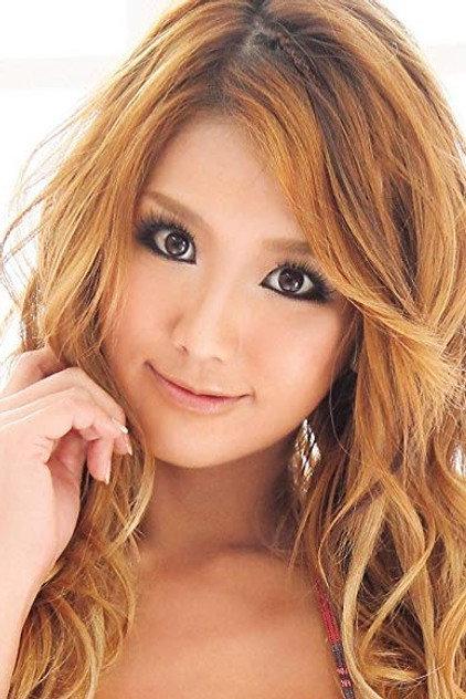ERIKA - Actor Profile Photo