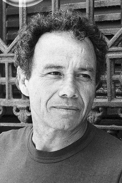 Stênio Garcia - Actor Profile Photo
