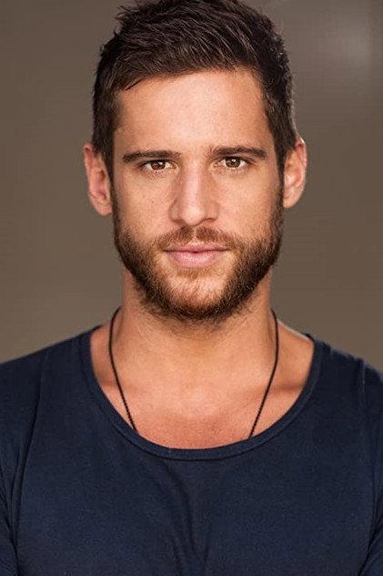 Dan Ewing - Actor Profile Photo