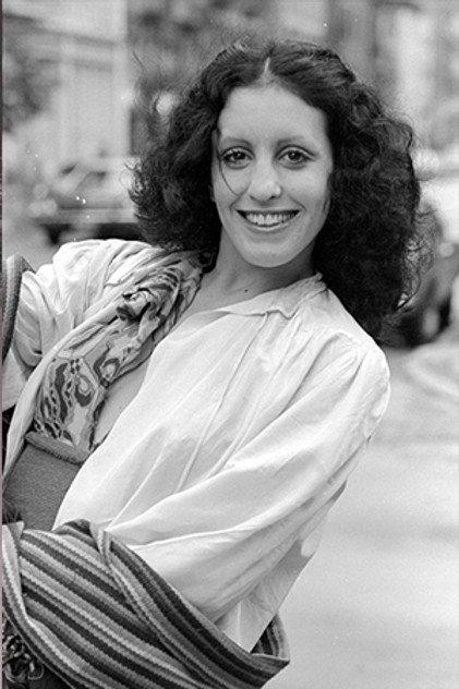 Terri Hall - Actor Profile Photo