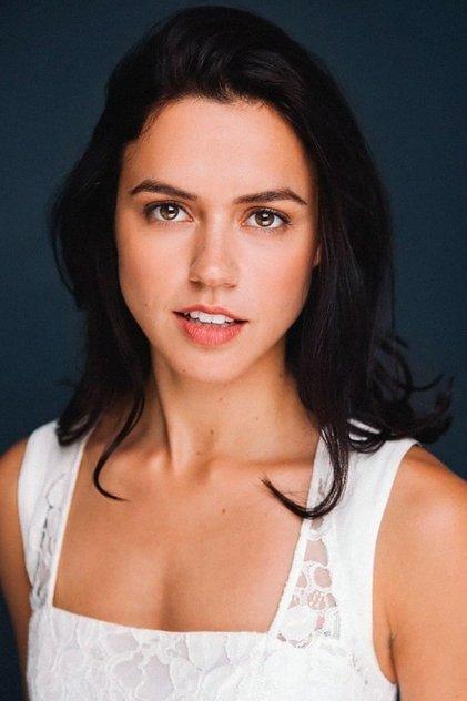 Nina Kiri - Actor Profile Photo