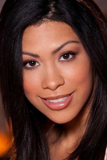 Cassandra Cruz - Actor Profile Photo