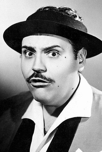 Gaspar Henaine - Actor Profile Photo