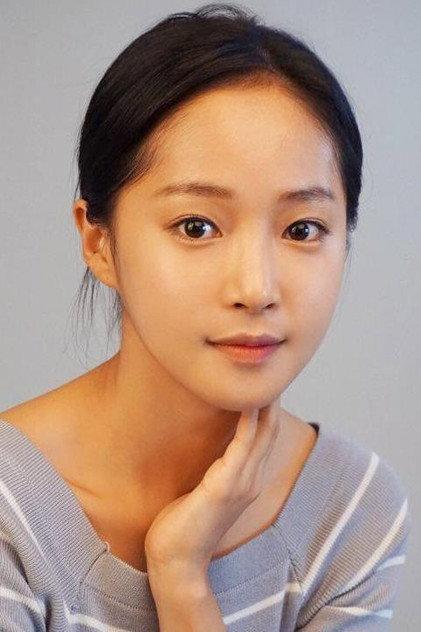 Lee Bom - Actor Profile Photo