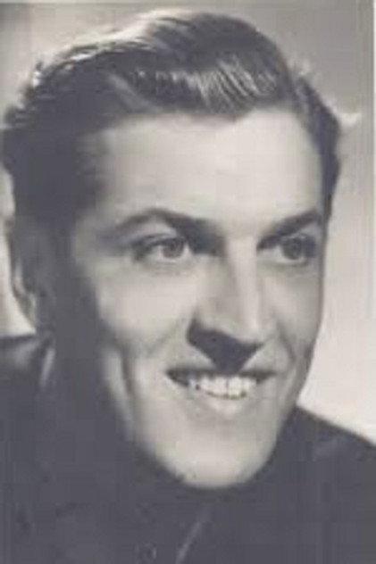 Tom Gill - Actor Profile Photo