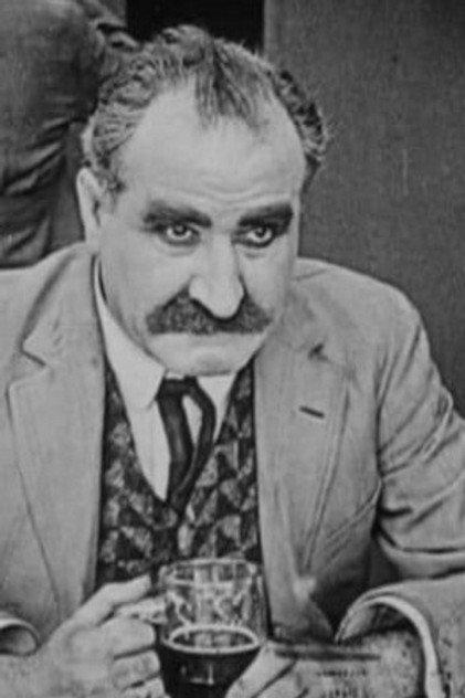William McCall - Actor Profile Photo