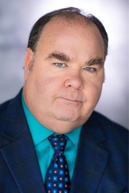 E.E. Bell - Actor Profile Photo