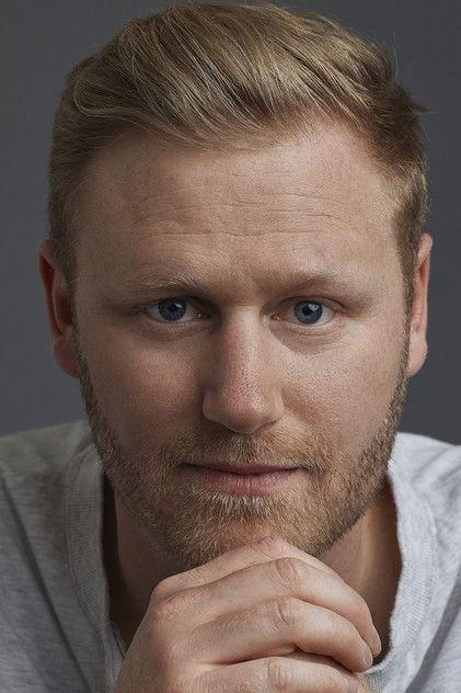 Nick Launchbury - Actor Profile Photo