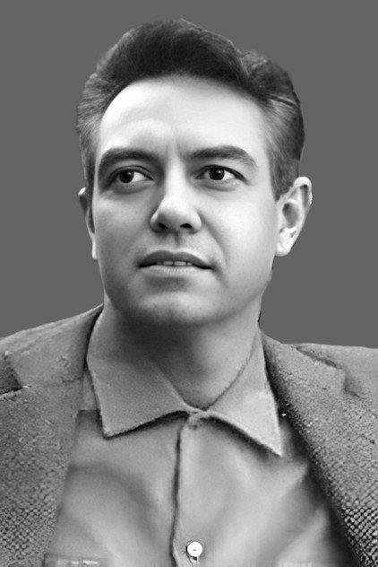 Alberto Dalbés - Actor Profile Photo