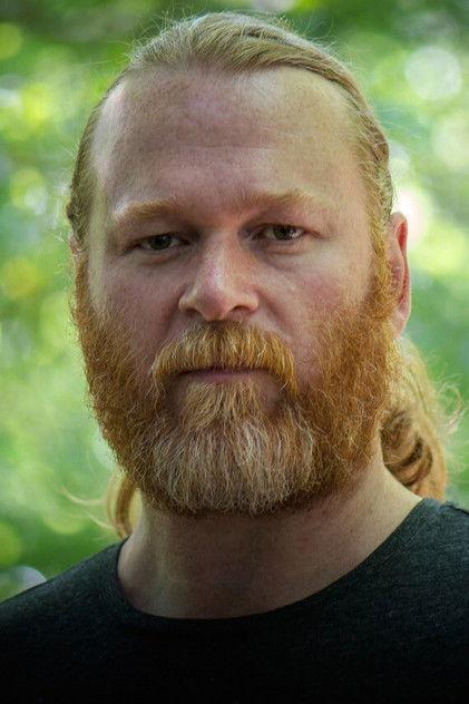 Julian Seager - Actor Profile Photo
