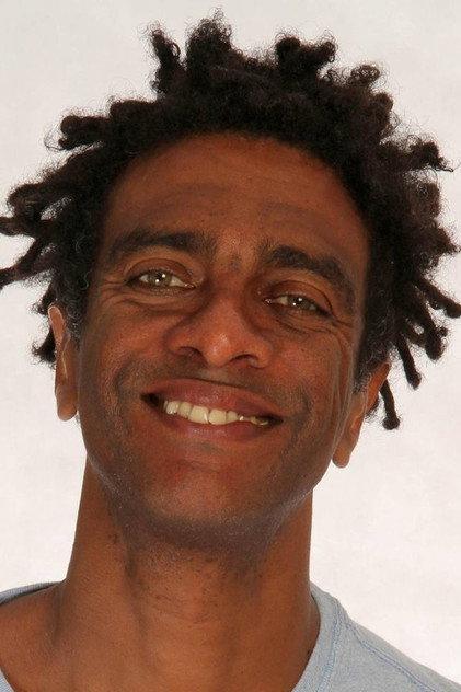 Hélio de la Peña - Actor Profile Photo