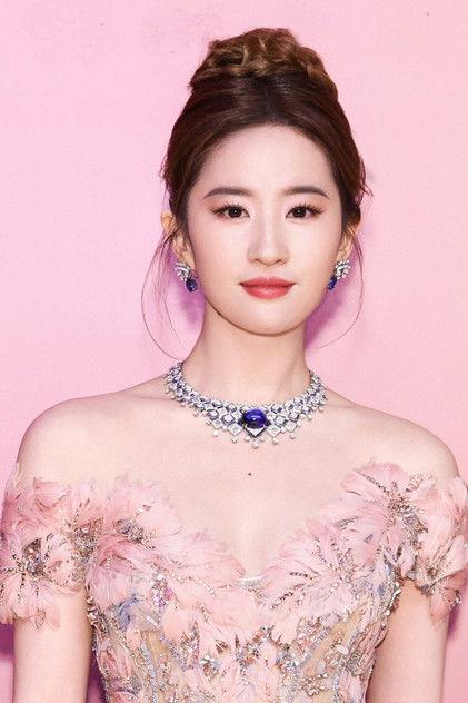 Liu Yifei - Actor Profile Photo