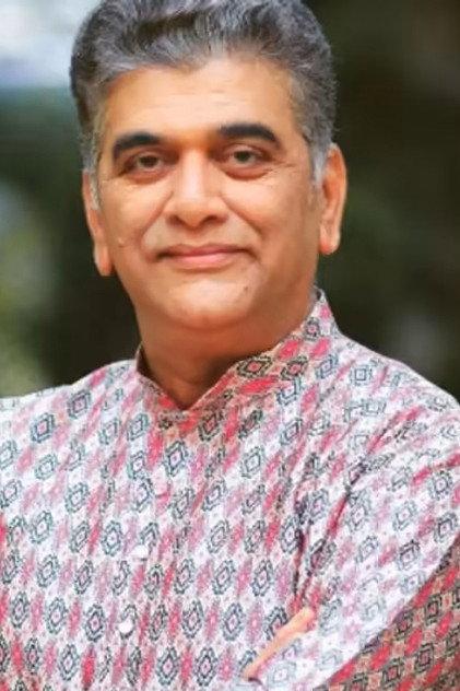 Girish Oak - Actor Profile Photo