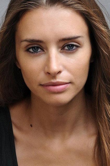Ariadna Cabrol - Actor Profile Photo
