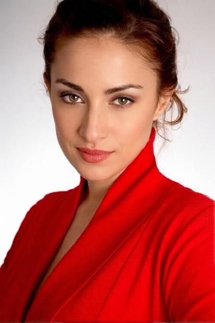 Leslie Olivan - Actor Profile Photo