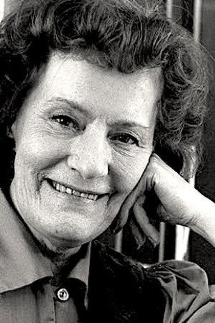 Aud Schønemann - Actor Profile Photo