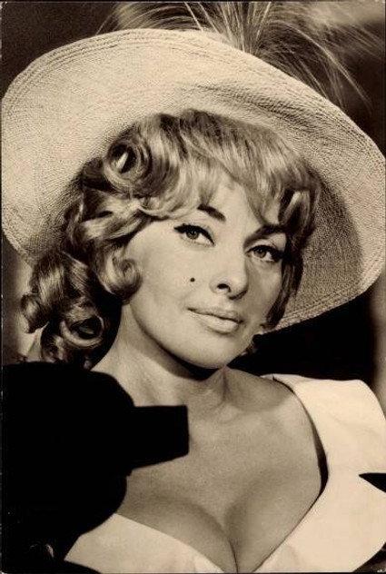 Ingeborg Naß - Actor Profile Photo