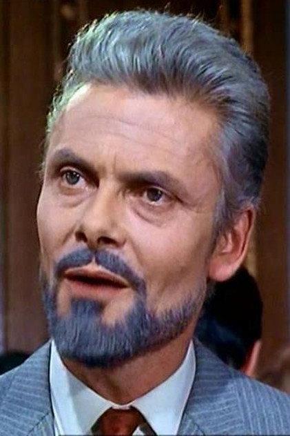 Robert Crewdson - Actor Profile Photo