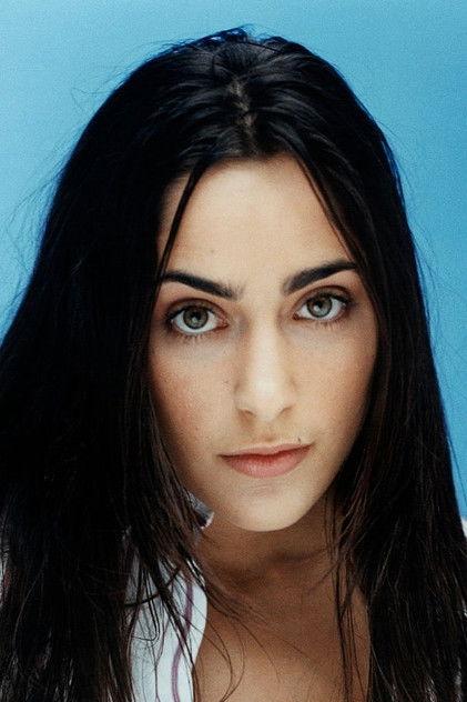 Summer Phoenix - Actor Profile Photo