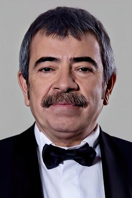 Selçuk Yöntem - Actor Profile Photo