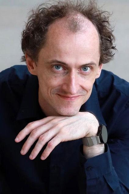Paul Schlase - Actor Profile Photo