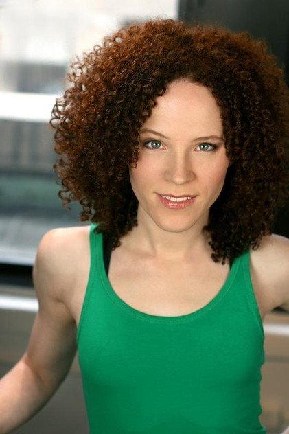 Sarah Schoofs - Actor Profile Photo