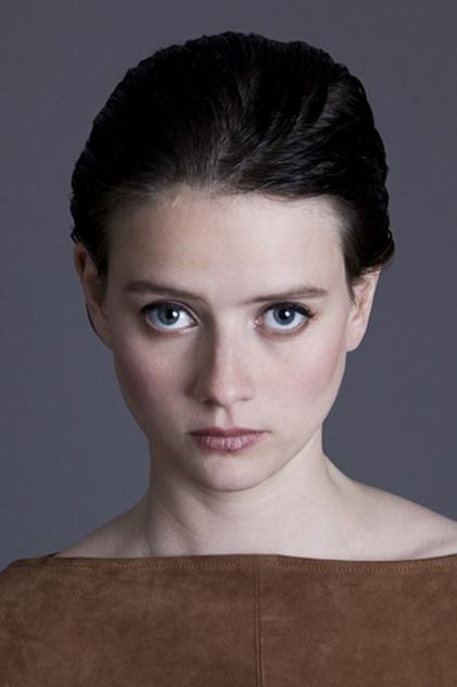 Pauline Étienne - Actor Profile Photo