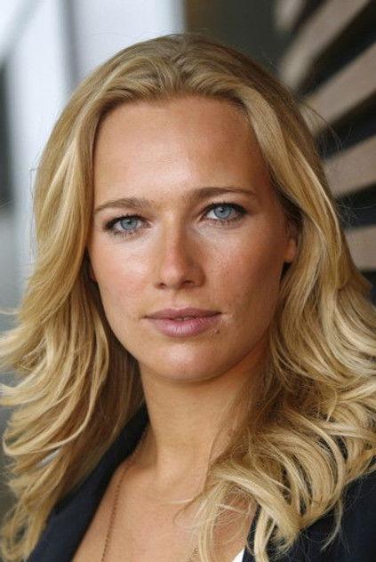 Jennifer Hoffman - Actor Profile Photo