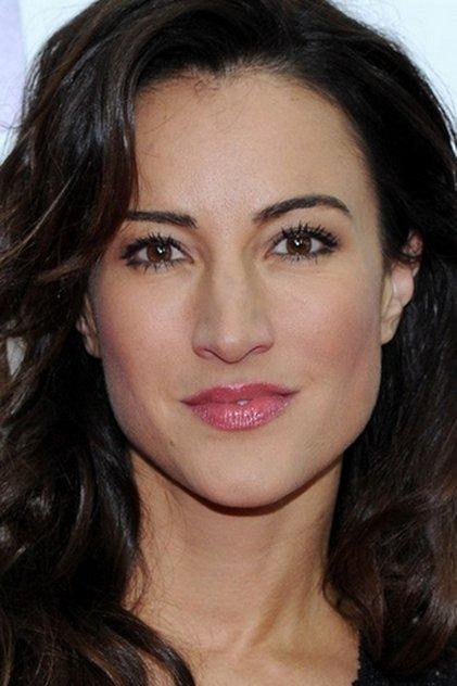 America Olivo - Actor Profile Photo