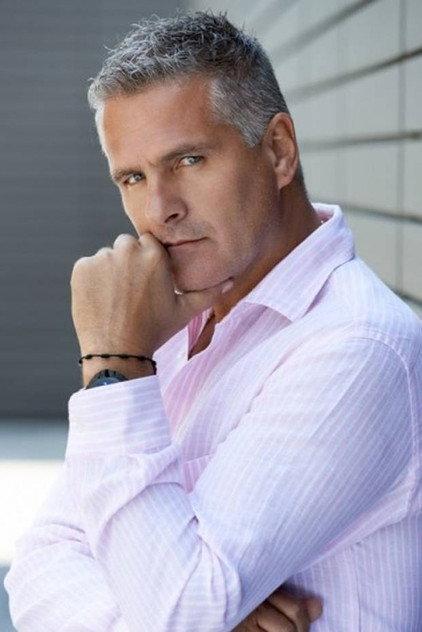 Héctor Soberón - Actor Profile Photo