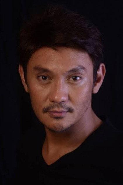 Roeder Camañag - Actor Profile Photo