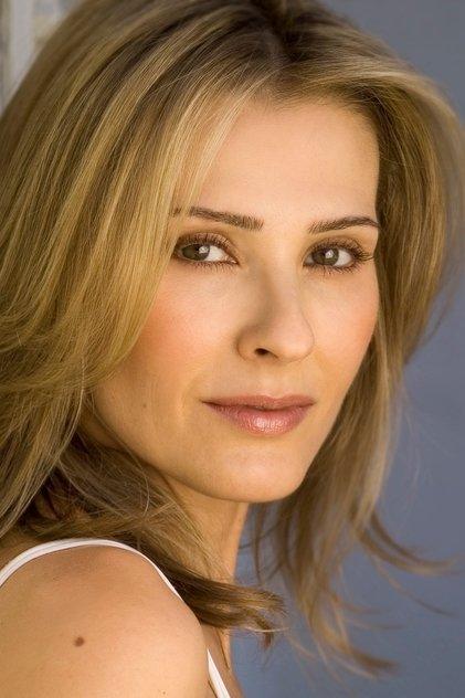Sandra Hess - Actor Profile Photo
