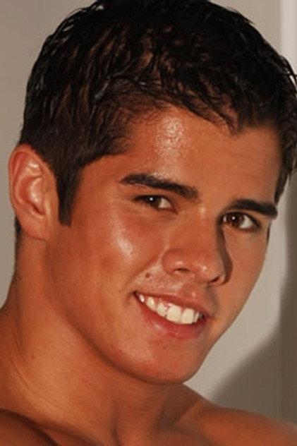 Derek Cruz - Actor Profile Photo