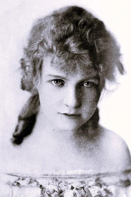 Isabel Rea - Actor Profile Photo