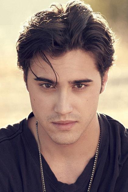 Ryan McCartan - Actor Profile Photo