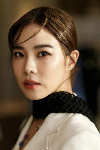 Sirin Horwang - Actor Profile Photo