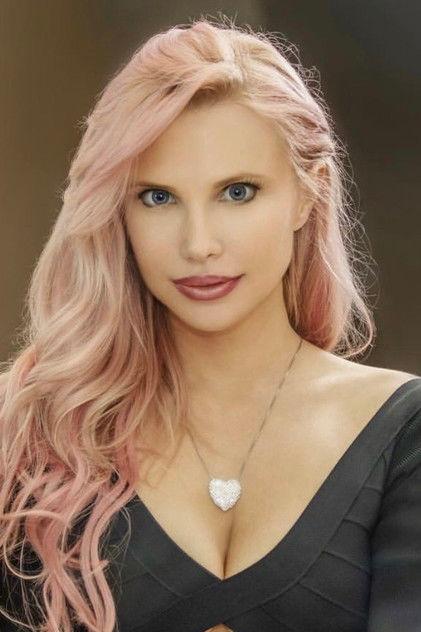 Jacqui Holland - Actor Profile Photo