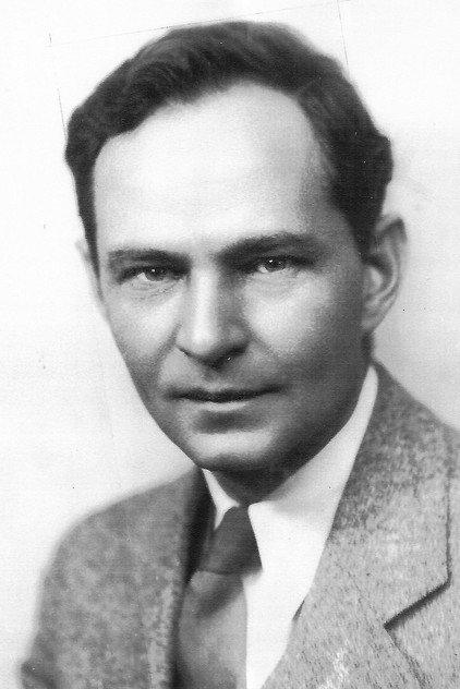 Earle Hodgins - Actor Profile Photo