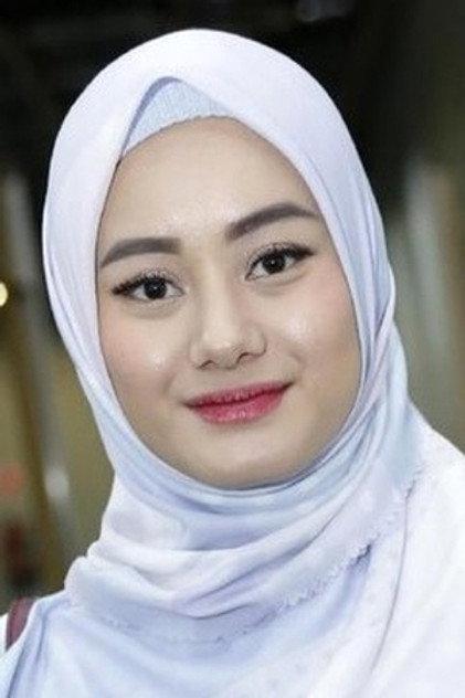 Dinda Hauw - Actor Profile Photo
