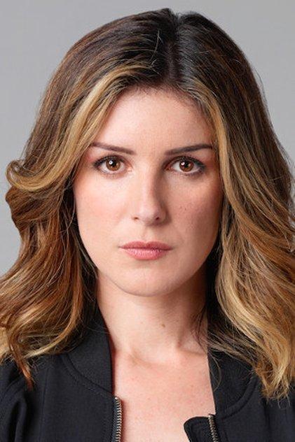 Shenae Grimes-Beech - Actor Profile Photo