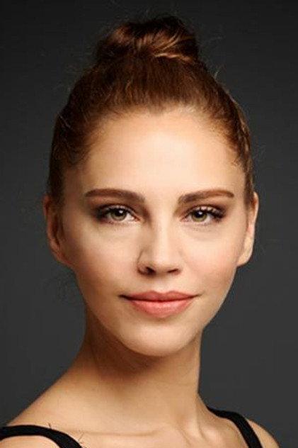 Fulden Akyürek - Actor Profile Photo