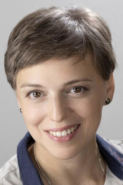 Nelly Uvarova - Actor Profile Photo
