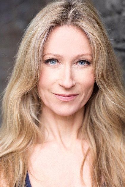 Angela Dixon - Actor Profile Photo