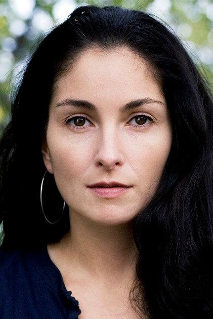Meliz Karlge - Actor Profile Photo