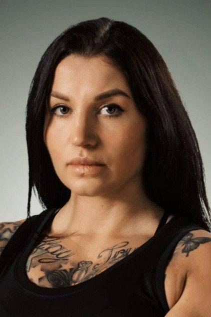 Katharina Lehner - Actor Profile Photo