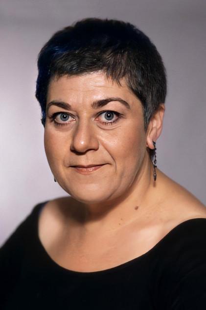 Serra Yılmaz - Actor Profile Photo