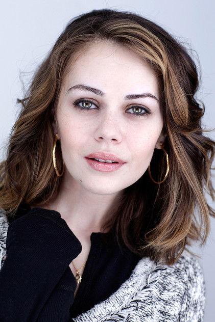 Alexis Dziena - Actor Profile Photo
