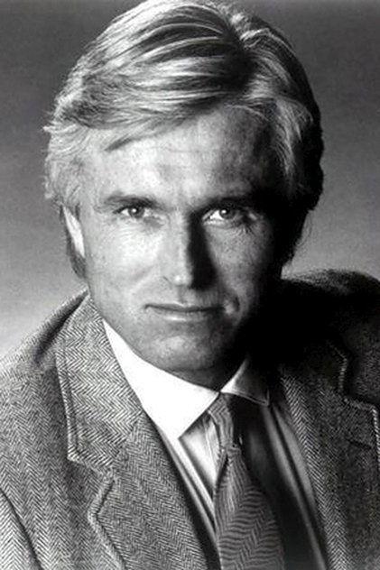 Dennis Holahan - Actor Profile Photo